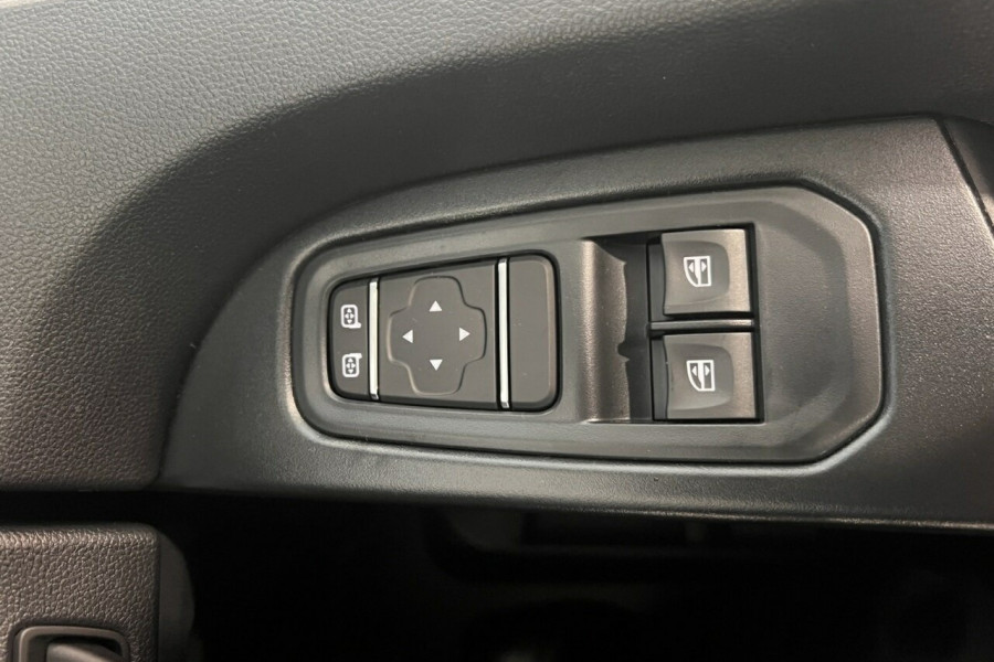 2024 Renault Trafic X82 Pro Van Image 9