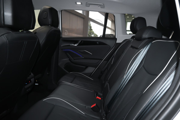 2025 Volkswagen Tiguan CT 150TSI Elegance SUV Image 9