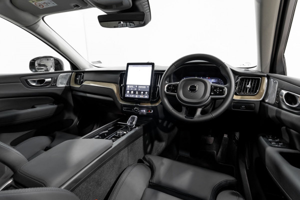 2026 Volvo XC60 UZ B5 Ultra Dark 2L Petrol Hybrid AWD SUV Image 12