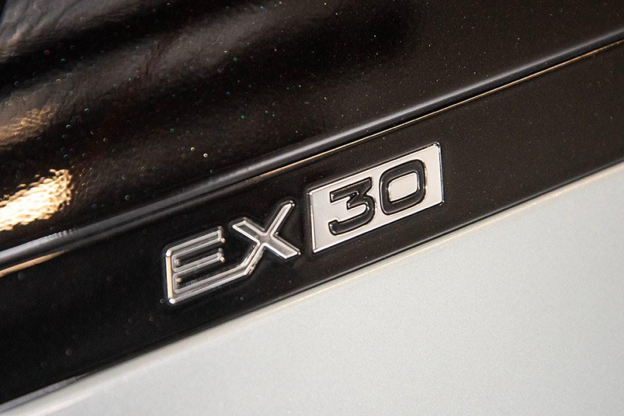 2024 MY25 Volvo EX30  Twin Motor Performance Ultra SUV Image 14