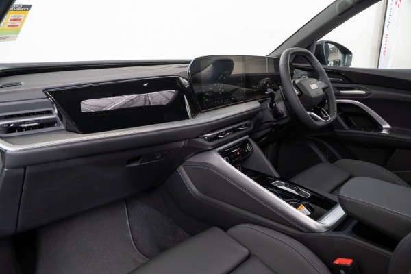 2026 Audi Q5 e-hybrid 270kW SUV image 8