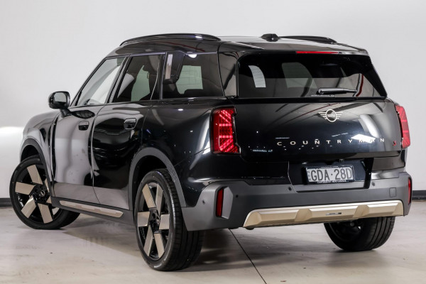 2025 MINI Countryman U25 S Favoured SUV image 7