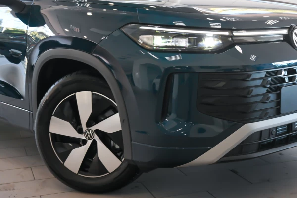2025 Volkswagen Tayron R4 150TSI Life SUV Image 6