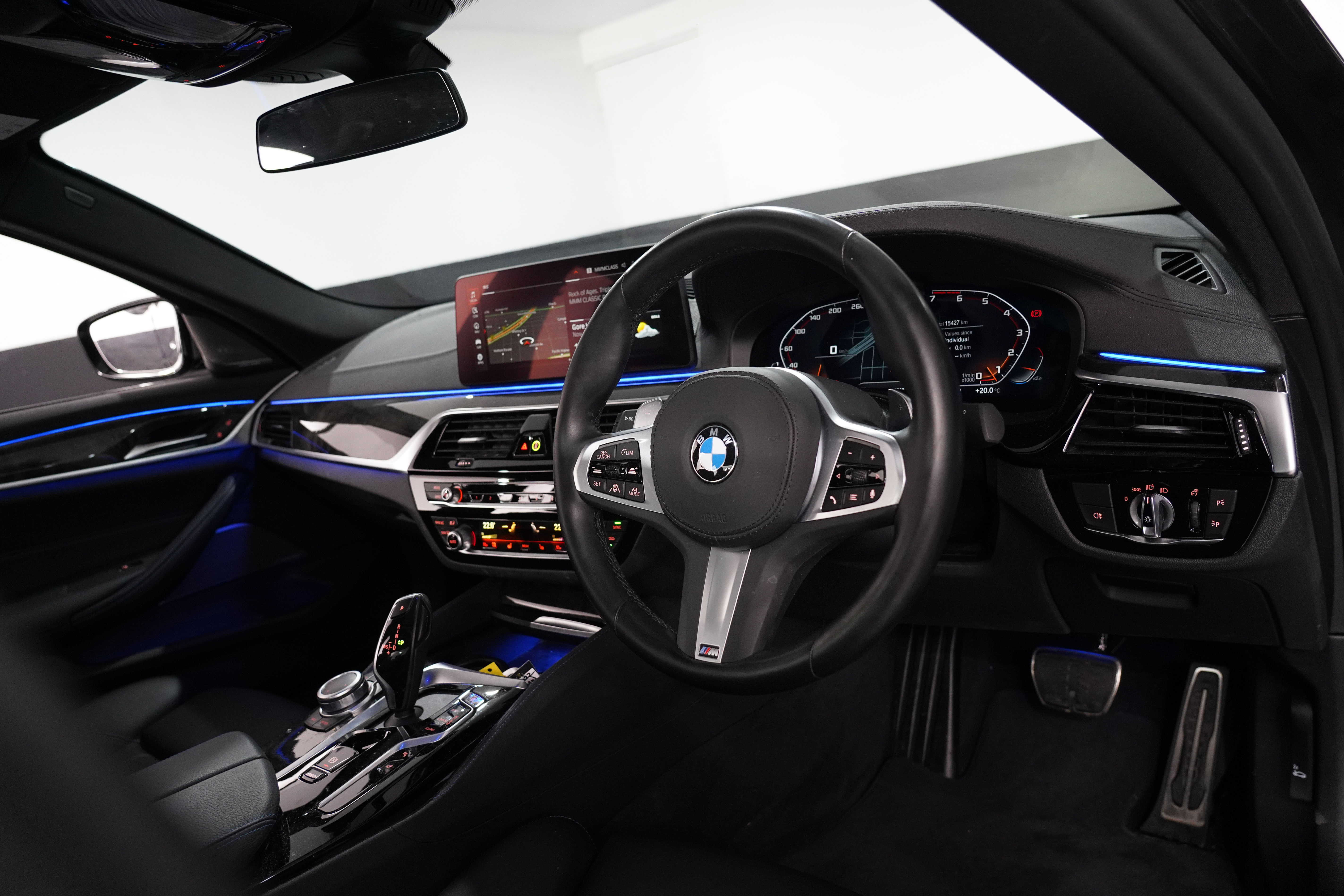 2022 BMW V8TT M550i Xdrive Pure Lci Sedan Image 24