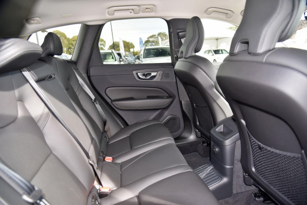 2025 Volvo XC60 UZ Plus T8 Plug-in Hybrid SUV Image 7