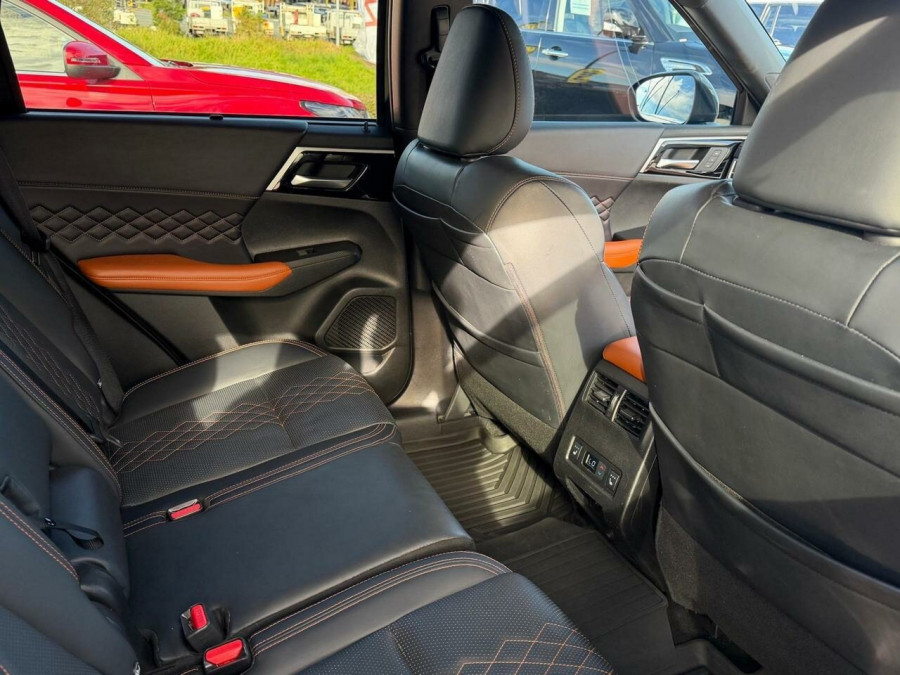 2024 Mitsubishi Outlander ZM PHEV Exceed Tourer SUV Image 27