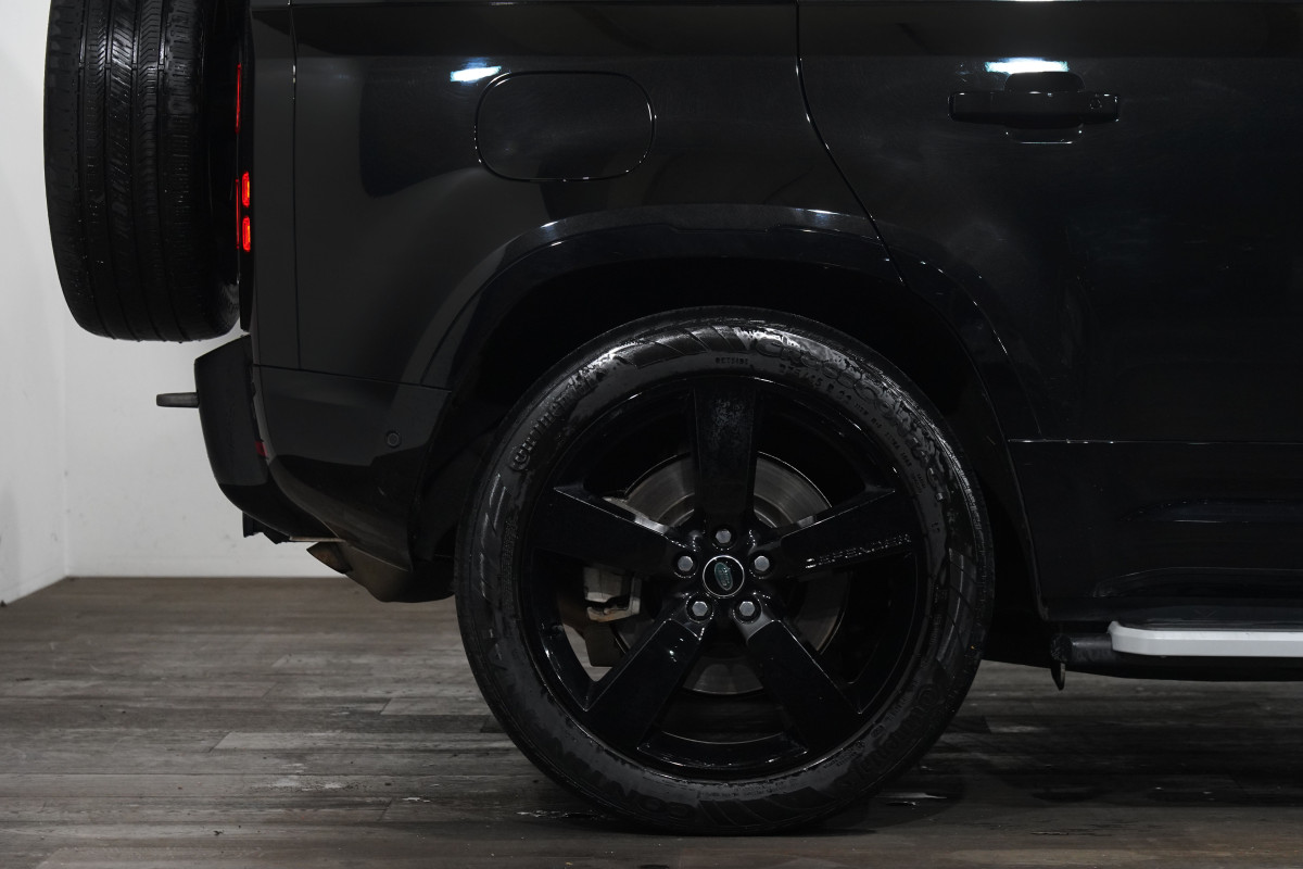 2022 Land Rover Defender 110 P400 X-Dynamic Hse (294kw) SUV Image 6