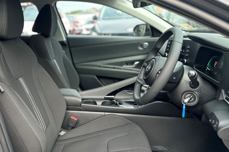 2025 Hyundai i30 CN7.V2  Sedan Image 8