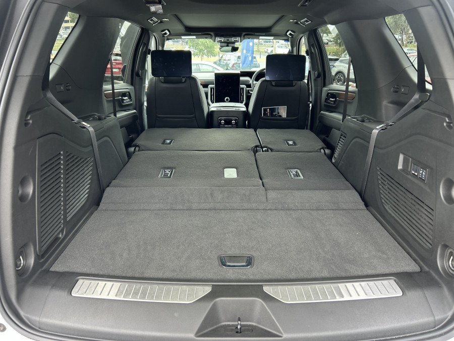 2025 Holden Yukon Denali Wagon Image 28