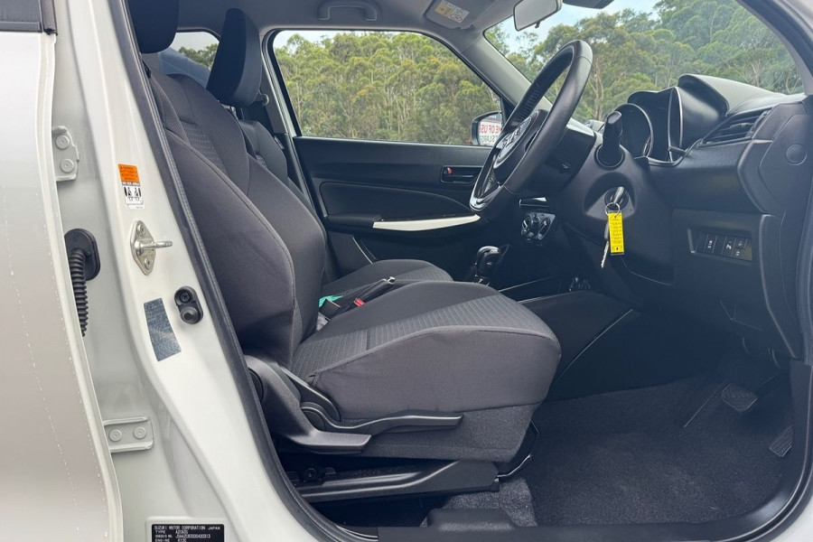 2023 Suzuki Swift AZ Series II GL Hatch Image 9