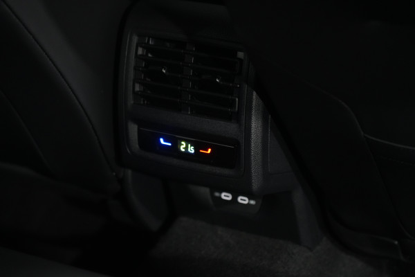 2024 Volkswagen Golf 7 R Hatch Image 30