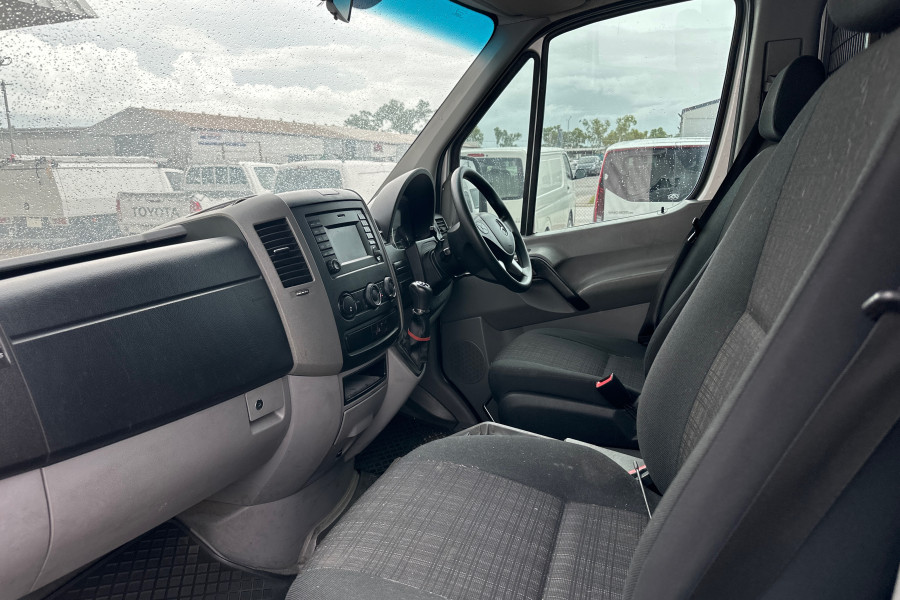 2018 Mercedes-Benz Sprinter NCV3 Turbo 319CDI Van Image 6