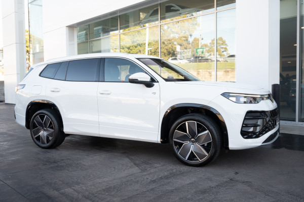 2026 Volkswagen Tayron R4 200TSI eHybrid R-Line SUV image 3