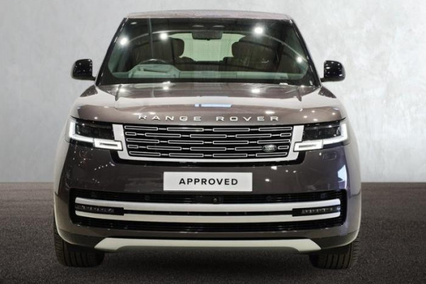2024 MY25 Land Rover Range Rover L460 P460e Autobiography SUV Image 14