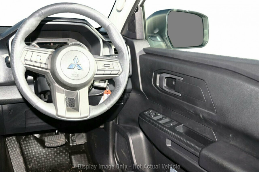 2025 Mitsubishi Triton MV GLX Ute Image 7