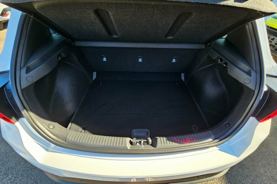 2024 MY25 Hyundai i30 PDe.V6  N Line Premium Hatch Image 14