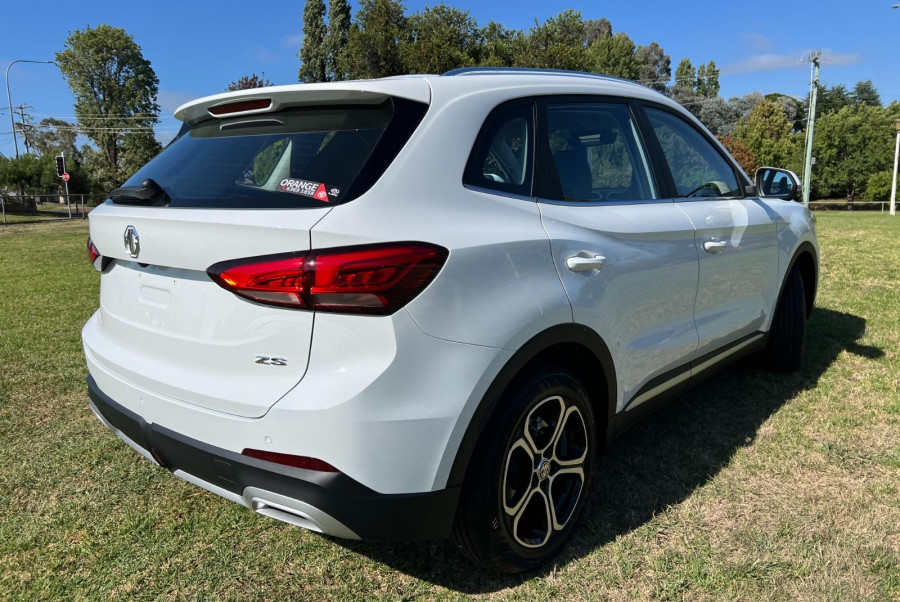 2025 MG ZS ZS32 Essence SUV Image 7