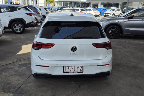 2023 Volkswagen Golf 8 110TSI Life Hatch Image 6
