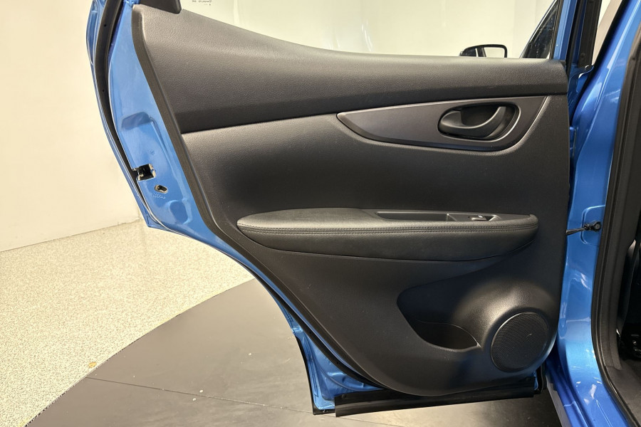 2018 Nissan QASHQAI ST Wagon Image 14
