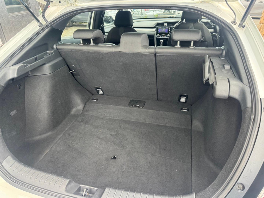 2017 Honda Civic 10th Gen VTi-S Hatch Image 23