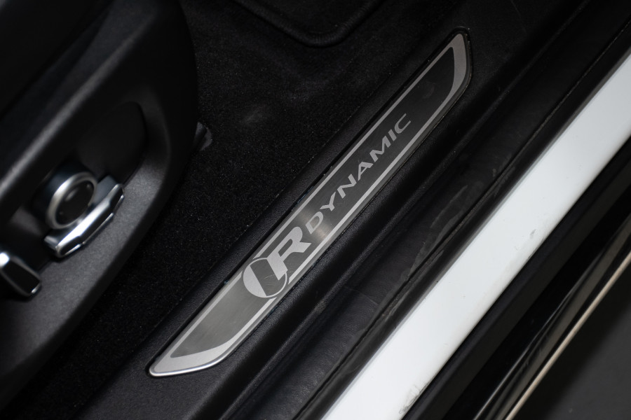 2021 Jaguar E-PACE P250 R-Dynamic S SUV Image 15