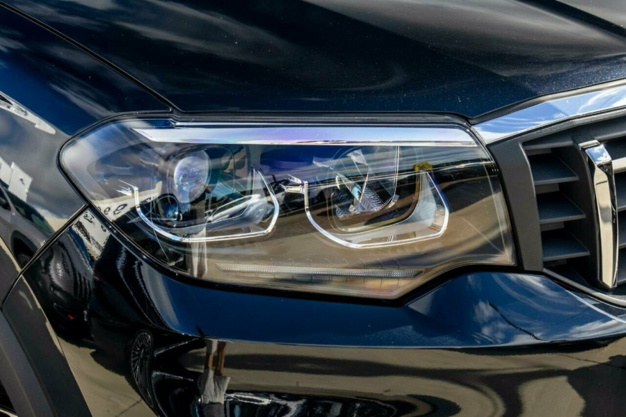 2023 Mahindra Scorpio  Z8L SUV Image 18