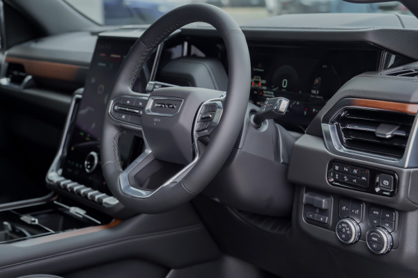2025 GMC Yukon  Denali Wagon Image 24