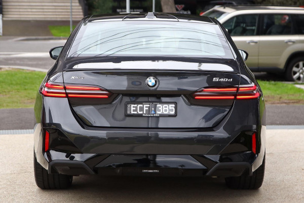 2026 BMW 5 Series G60 540d xDrive Sedan image 4