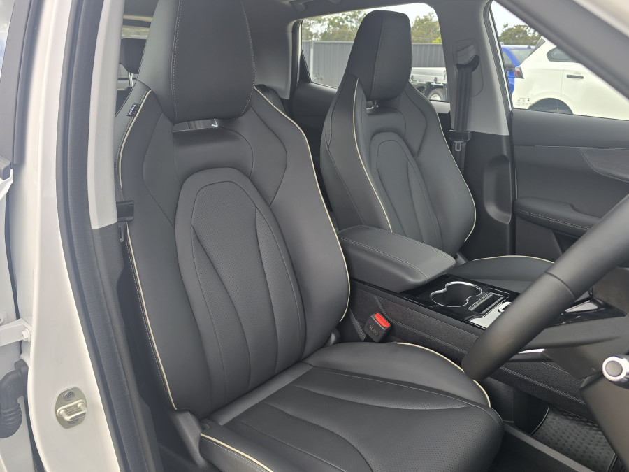 2026 Chery Tiggo 4  Hybrid Ultimate SUV Image 10