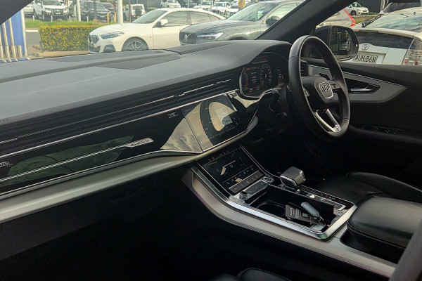 2022 Audi Q8 F1 50 TDI S Line SUV Image 21