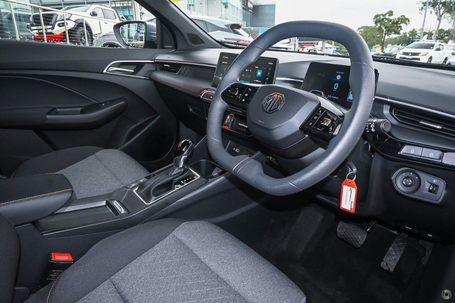 2026 MY25.5 MG MG3 ZP22 Vibe Hatch Image 6