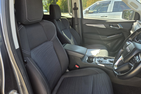 2021 Isuzu MU-X RJ LS-U SUV Image 20