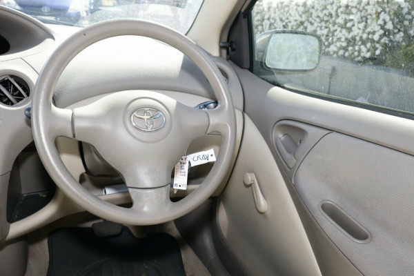 2003 Toyota Echo NCP12R MY03 Sedan Image 6