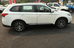 2017 Mitsubishi Outlander ZL ES Suv