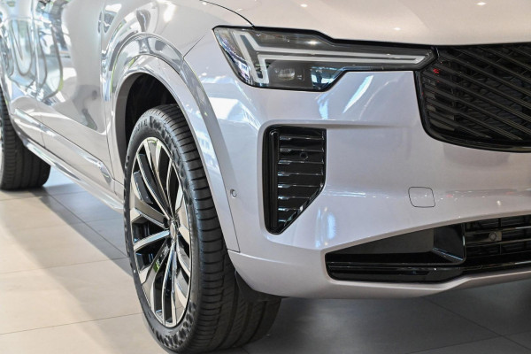 2026 Volvo XC90 L Series Ultra B5 Dark SUV Image 21