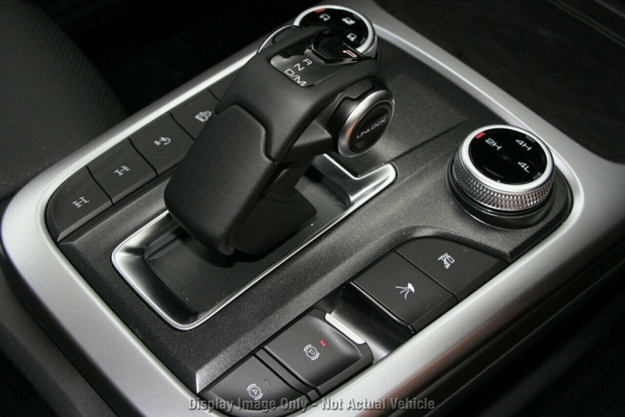 2025 GWM Tank 300 P01 Ultra SUV Image 15