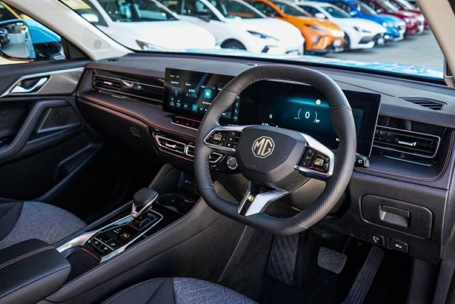 2024 MY24.5 MG HS AS33 Vibe SUV Image 19