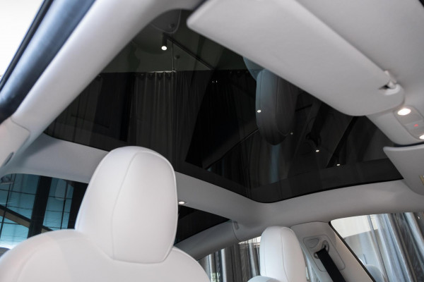 2022 Tesla Model 3  Rear-Wheel Drive Sedan image 17