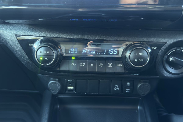 2022 Toyota HiLux GUN126R SR5 Ute Image 7