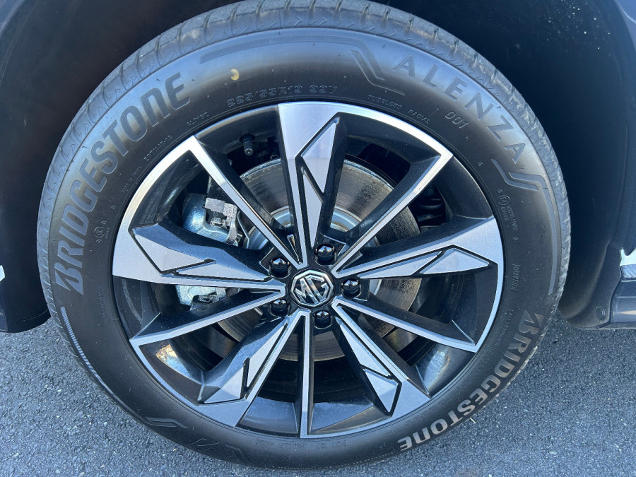 2025 MG HS AS33H Essence Hybrid+ SUV Image 17