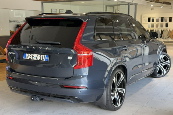 2022 Volvo XC90 L Series Recharge Plug-In Hybrid SUV Image 2