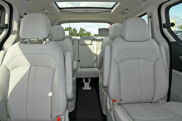 2020 LDV G10 Executive 7 Seat 13 of 19