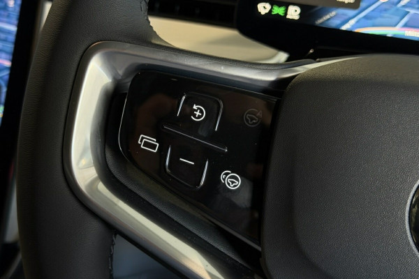 2026 Volvo EX90  Ultra Twin Motor Performance SUV Image 15