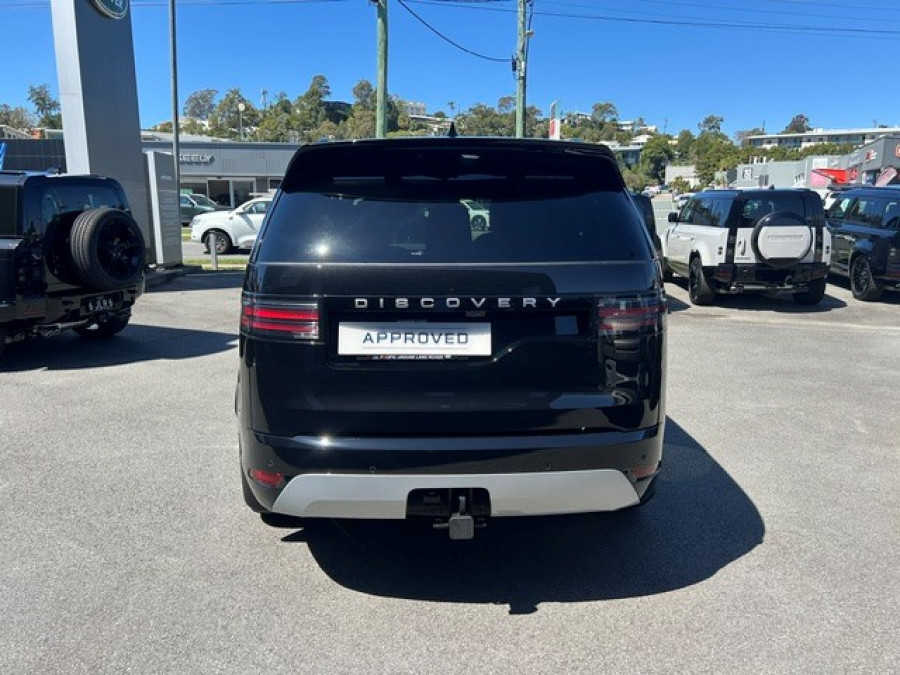 2026 Land Rover Discovery Series 5 D350 Gemini SUV Image 5