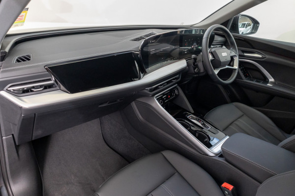 2025 Audi Q5 GU TFSI 150kW SUV image 8