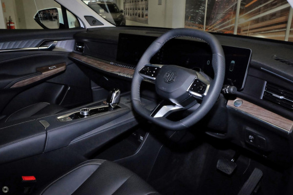 2025 MG QS IS31 Essence SUV Image 6