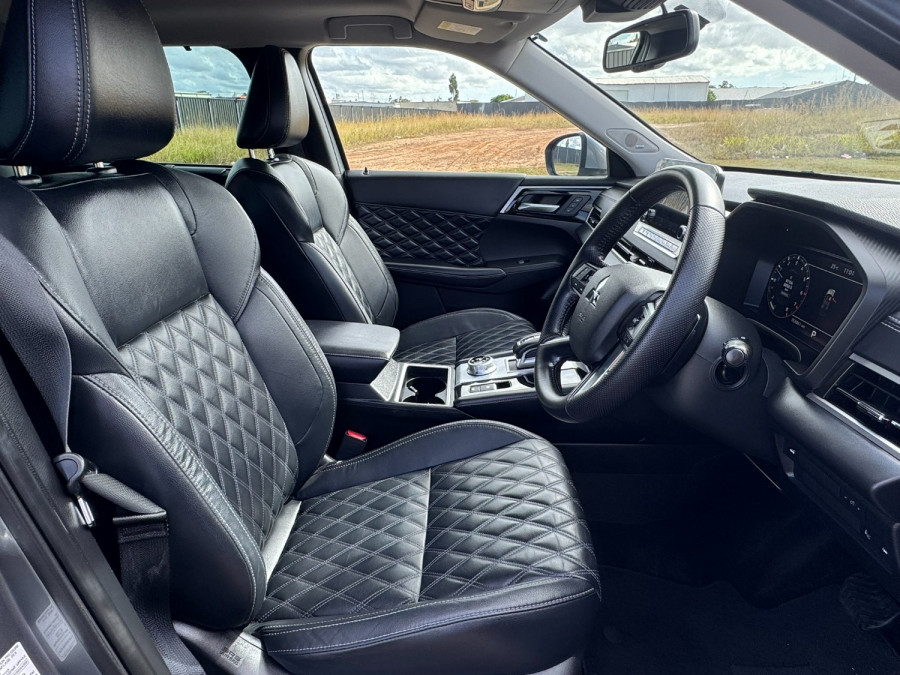 2022 MY22.5 Mitsubishi Outlander ZM Exceed SUV Image 8