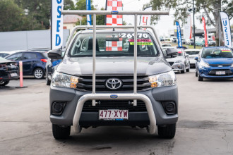 2018 Toyota HiLux Cab chassis Image 5