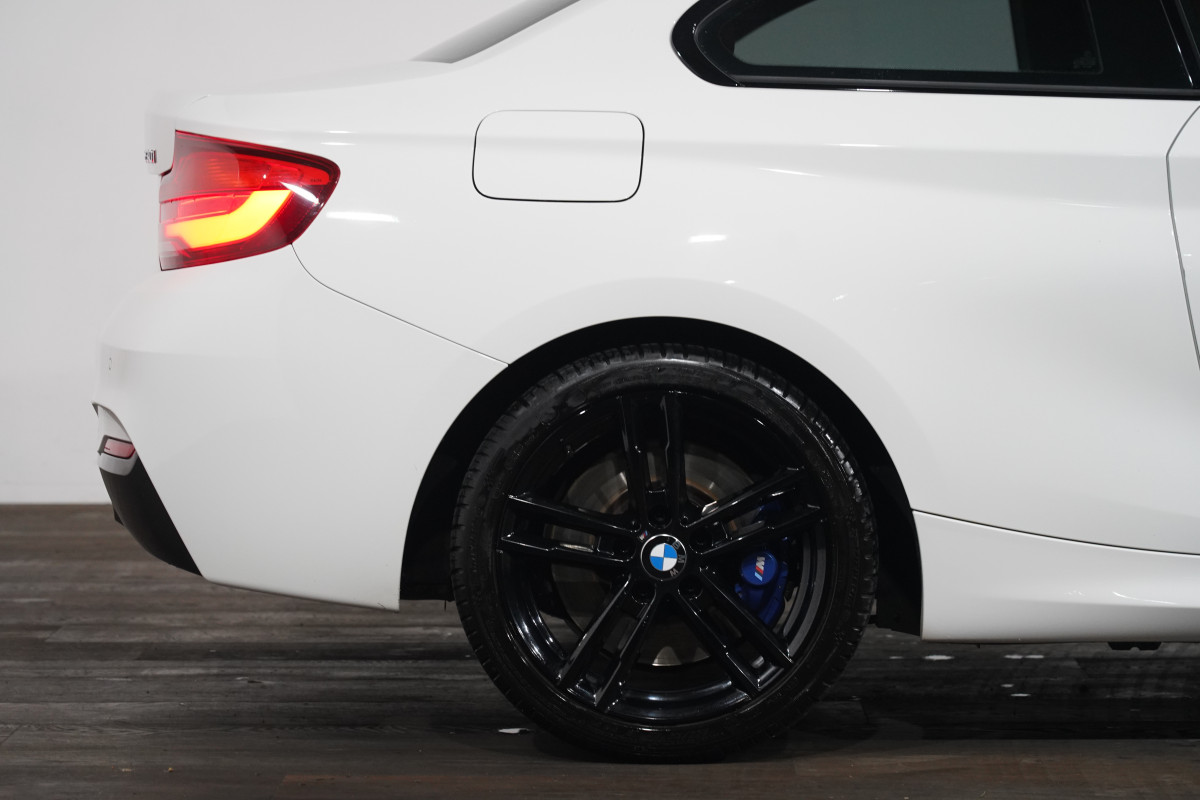 2018 BMW 2 30i M Sport Coupe Image 6