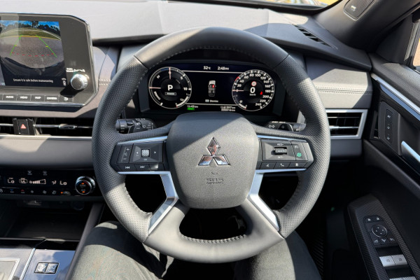 2025 MY24 Mitsubishi Outlander ZM PHEV GSR SUV Image 9